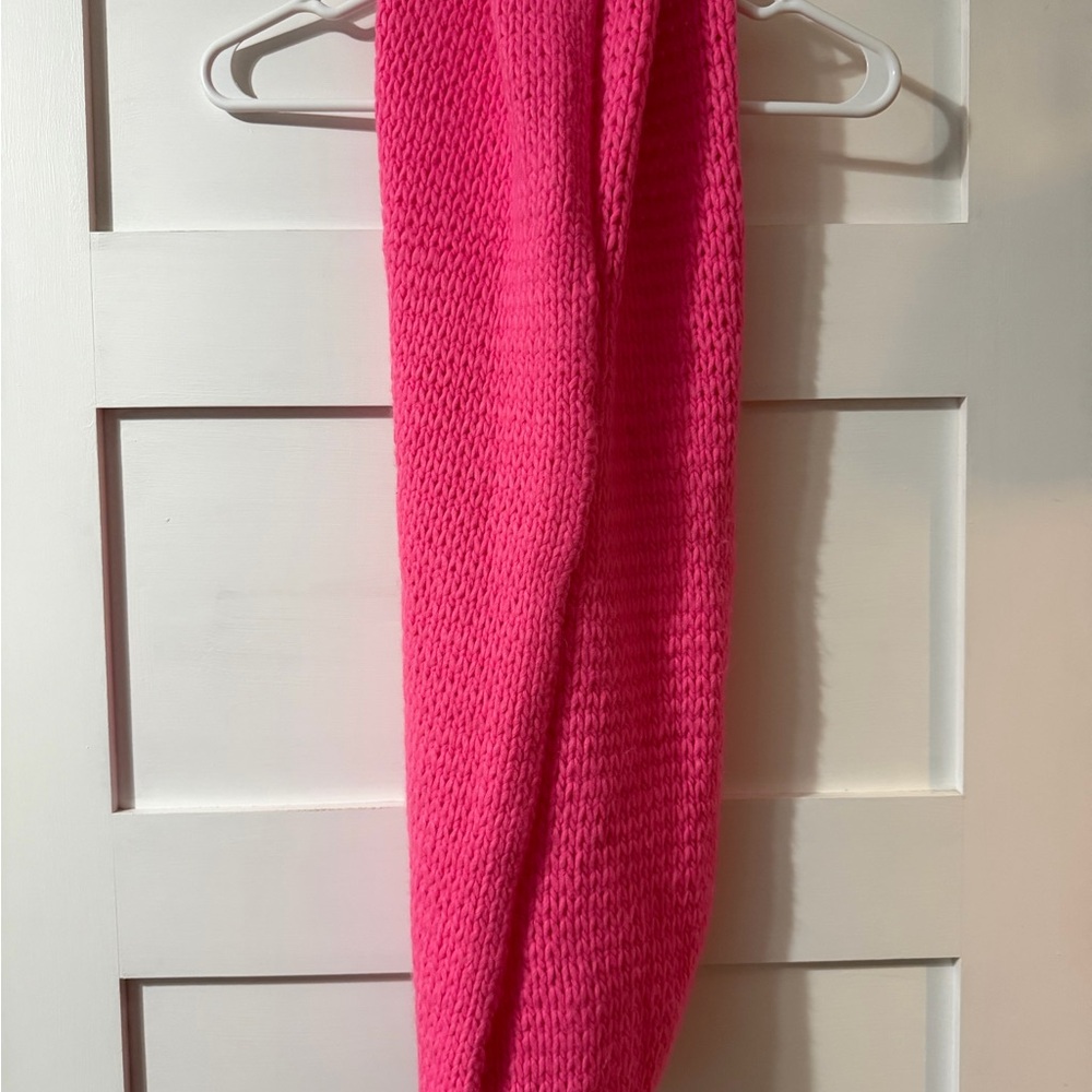 Hollister Vibrant Pink Knit Scarf